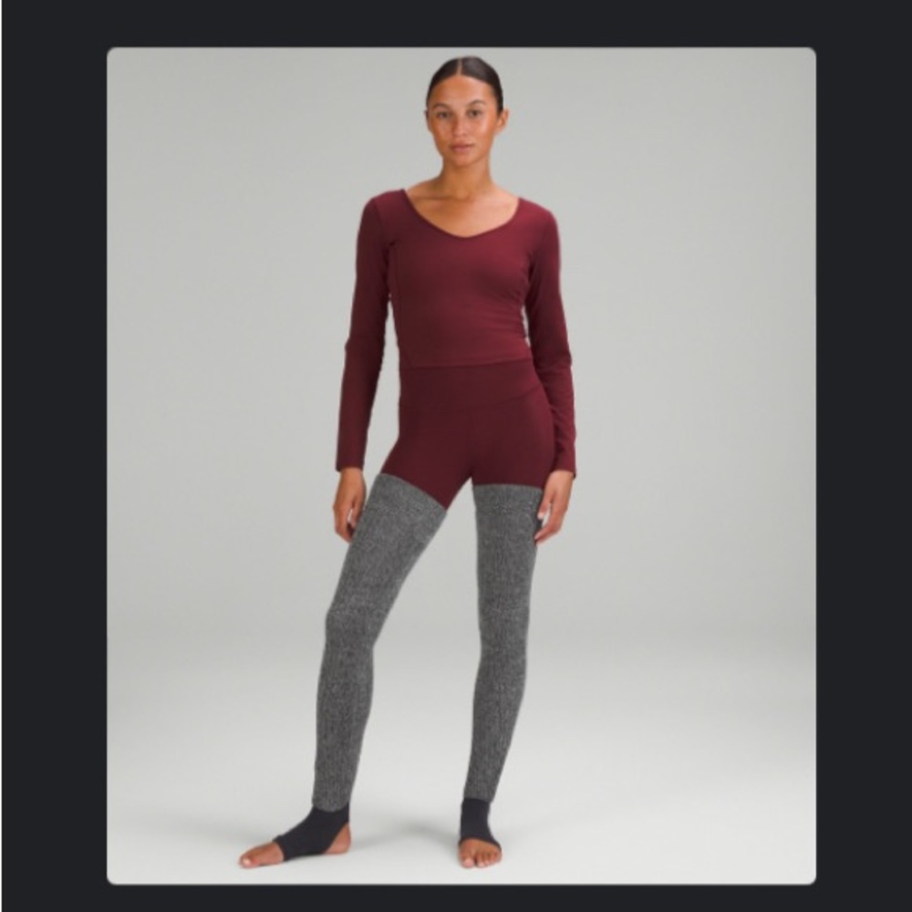 Lululemon Find your balance studio leg warmer M/L
